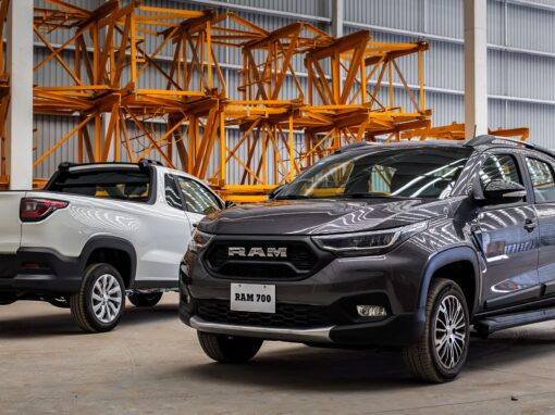 700 Galeria Exterior 03 Desk (1)