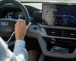 Conectividad avanzada con pantalla táctil