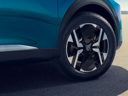 Galería Peugeot 2008 Híbrido