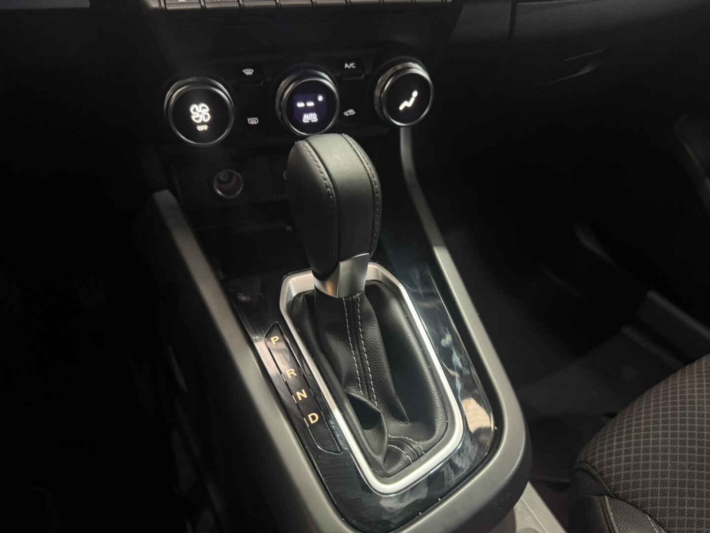 RENAULT – ARKANA TECHNO 1.3 AUT MHEV – 2026